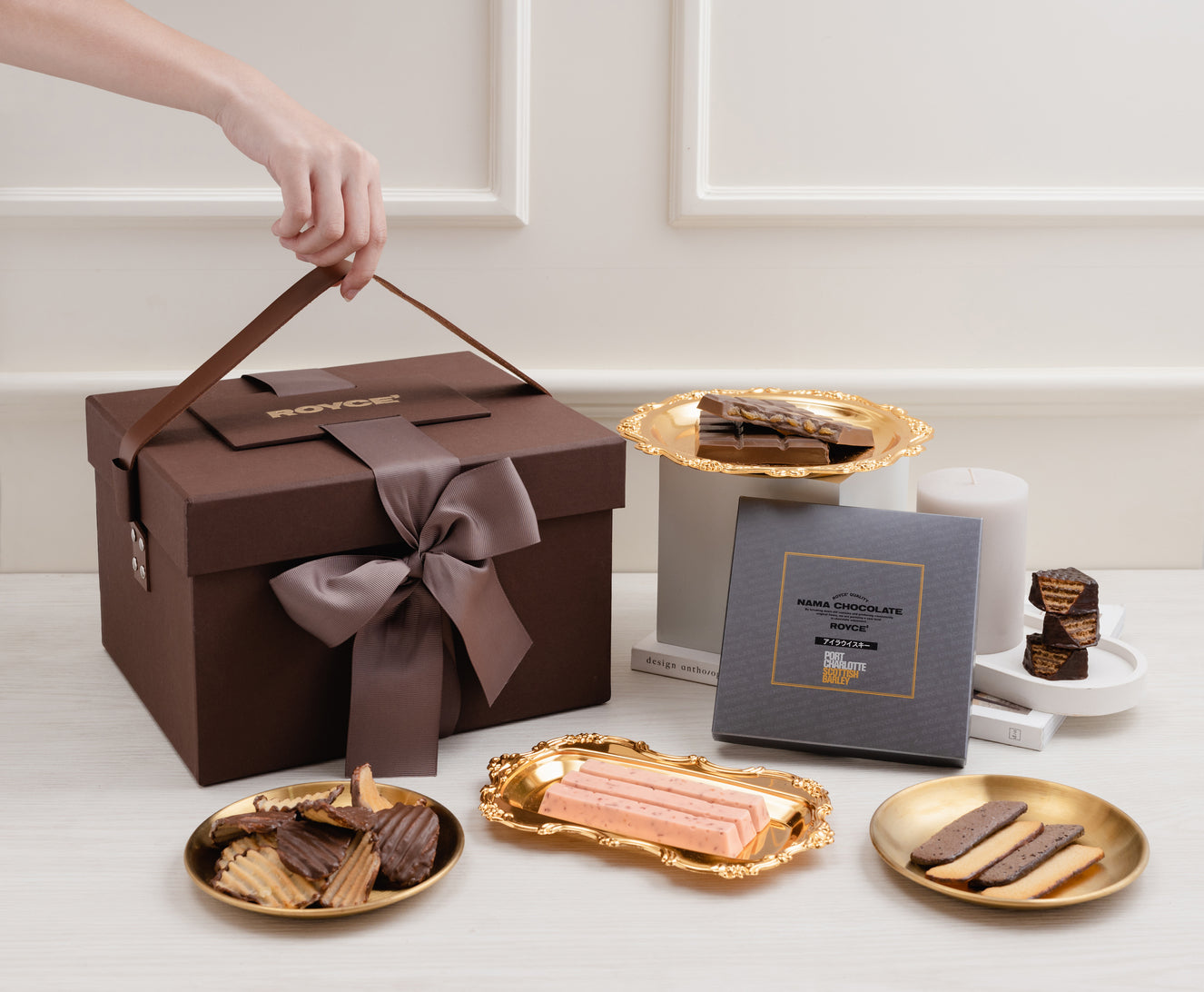 ROYCE' CHOCOLATE - LUCAS COLLECTION - LUCAS C