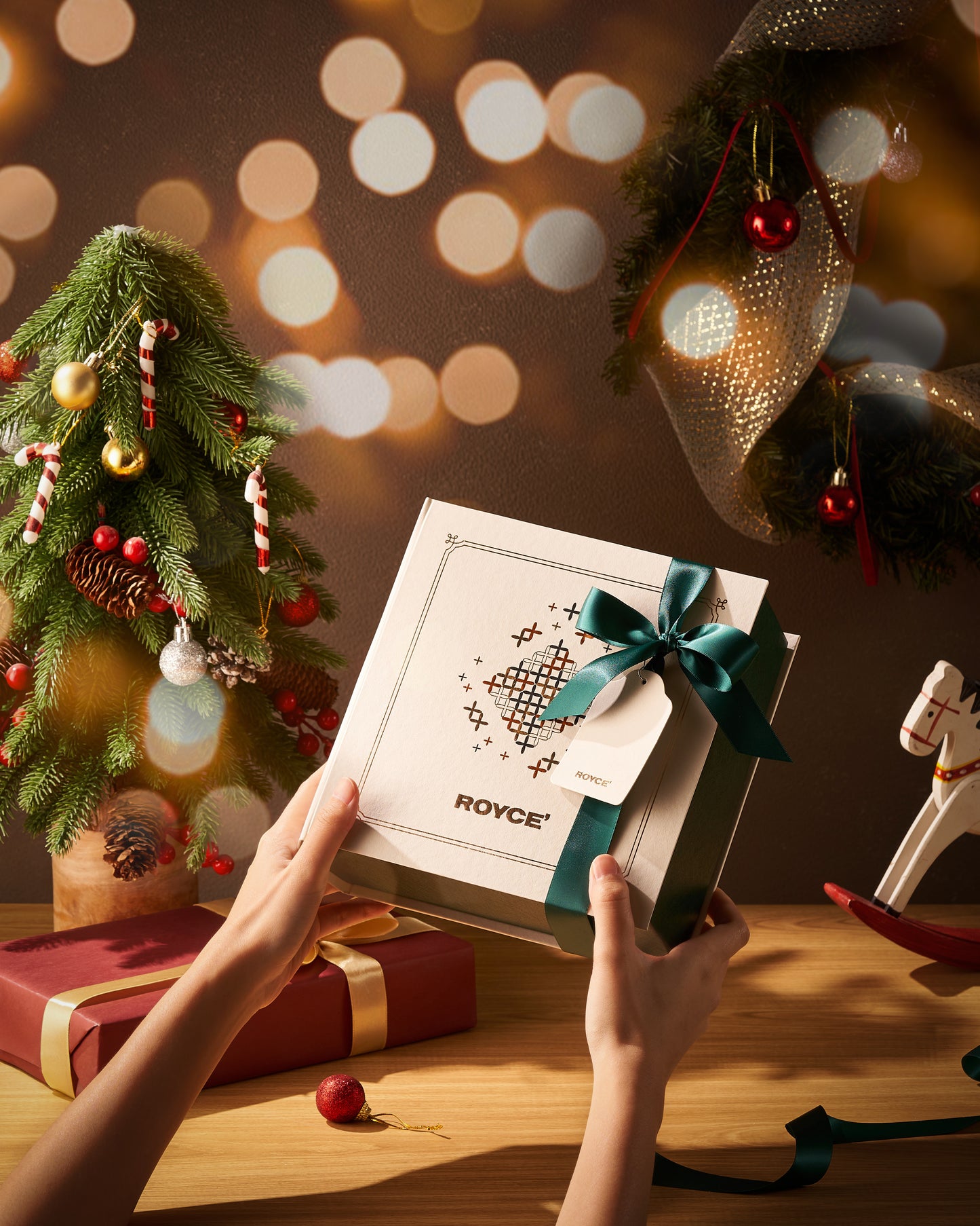 ROYCE' CHOCOLATE - The Grace Collection